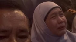 Ibu-Ibu di Palembang mengadu kepada Hotman Paris