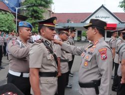 Kapolres Ponorogo AKBP Catur Pimpin Serah Terima Jabatan Kasat Binmas dan 4 Kapolsek