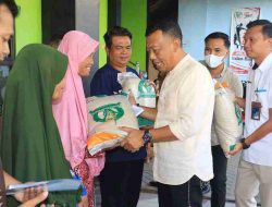 Pastikan Tepat Sasaran, Kang Bupati Pantau Langsung Penyaluran Pangan