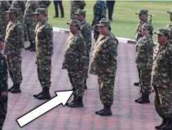 Beri Tauladan, Presiden Prabowo ikut Baris bersama Menteri