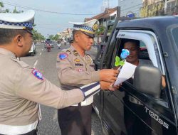 Gelar Operasi Zebra Semeru 2024, Polres Ponorogo berikan Hadiah Pengendara yang Tertib