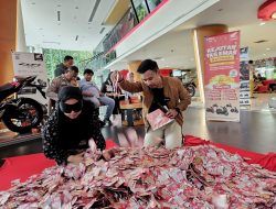 Pengundian Terakhir Program Kejutan Istimewa Berhadiah Total 1 kg Emas.