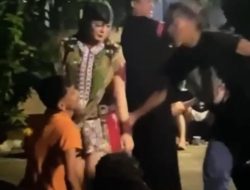 GEGER, Penonton “Mabuk” ciderai Penari Jathil didepan umum