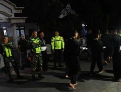 Amankan kegiatan Suroan dan Suran Agung, Petugas TNI – Polri di Ponorogo Terus Lakukan Patroli