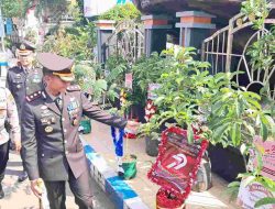 Ratusan Bibit Tanaman Produktif Jadi Ucapan Hari Bhayangkara ke -79 di Ponorogo