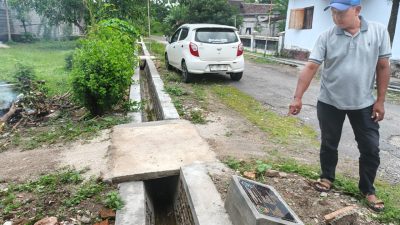 Perbaikan Saluran Drainase di Desa Krokeh, Sawahan, Madiun